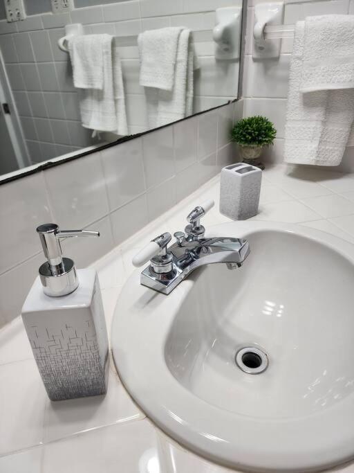 Willow Way: Cozy Retreat 포르 스미스 외부 사진